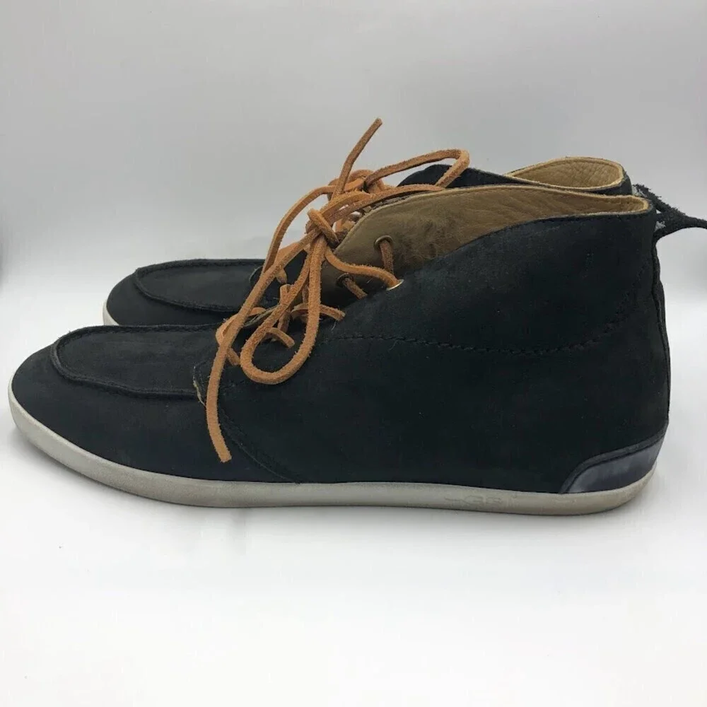 UGG Australia Men’s Black Suede Ankle Chukka Boots Size 12 Lightweight Comfort